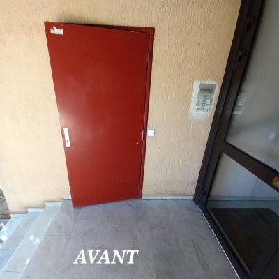 porte escalier avant